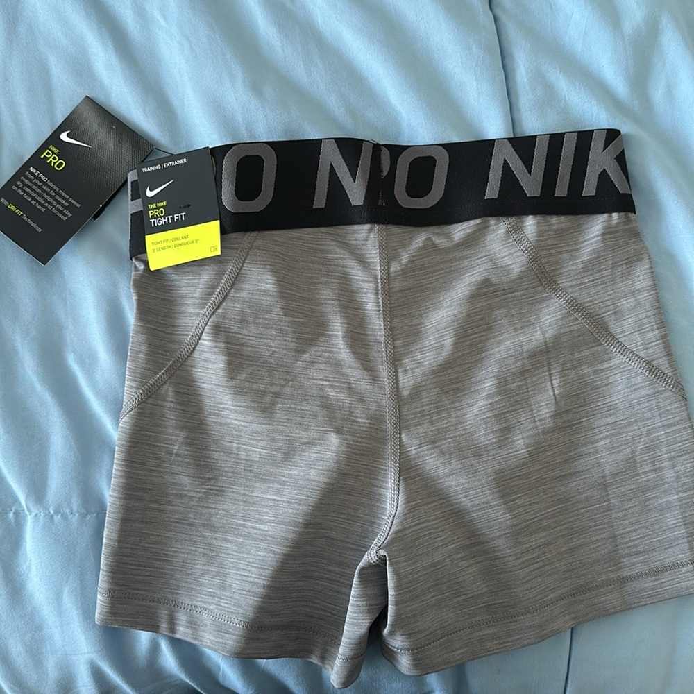 Nike Pro Dri-Fit - Picture 2 of 3